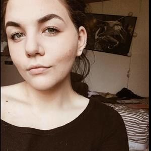 Meet your Posher, Ellie