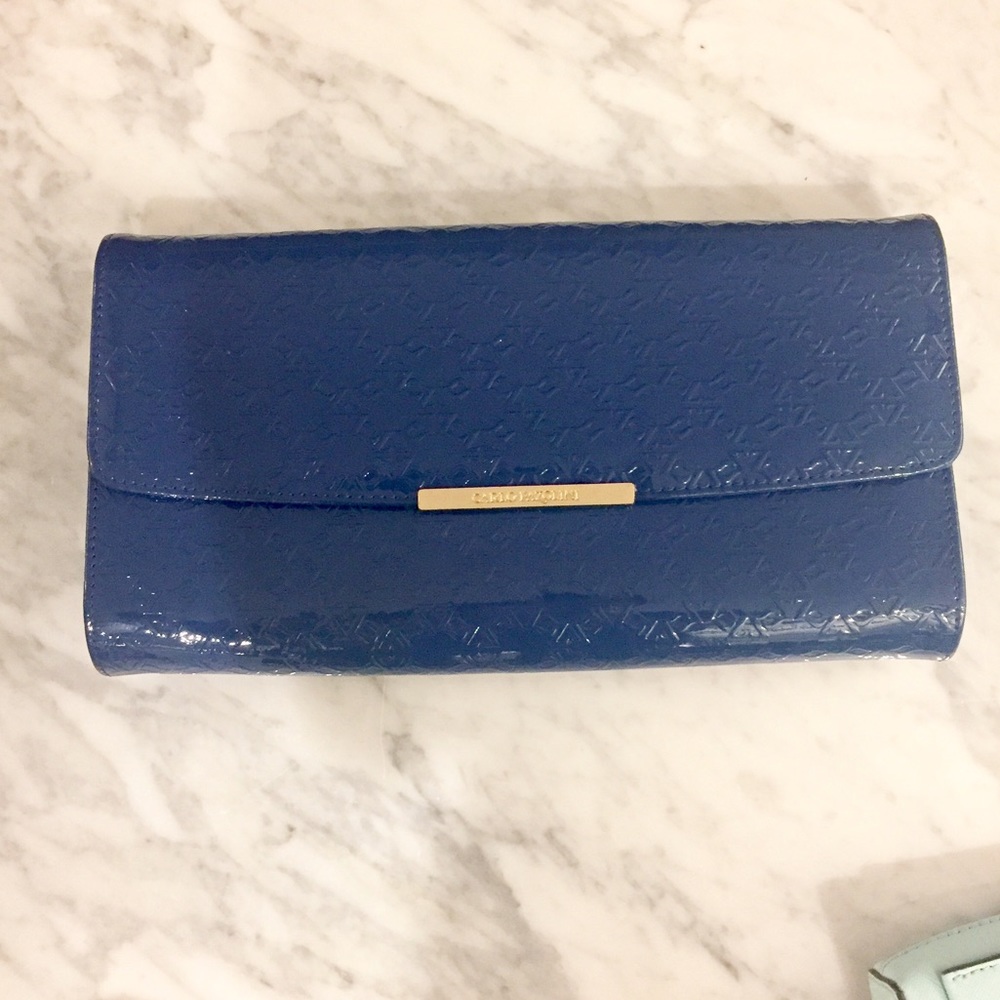 Carlo Pazolini blue patent clutch purse w dust bag