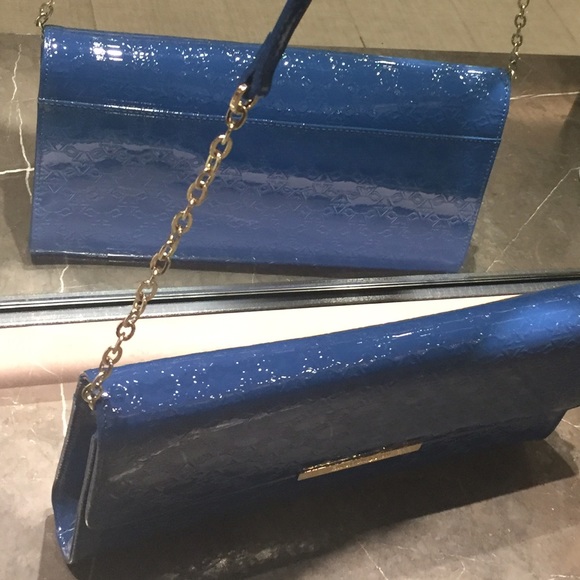 Carlo Pazolini blue patent clutch purse w dust bag - Picture 5 of 6