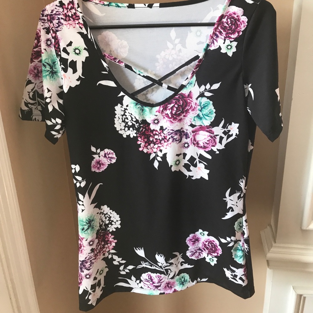 Flowered Crisscross Top.