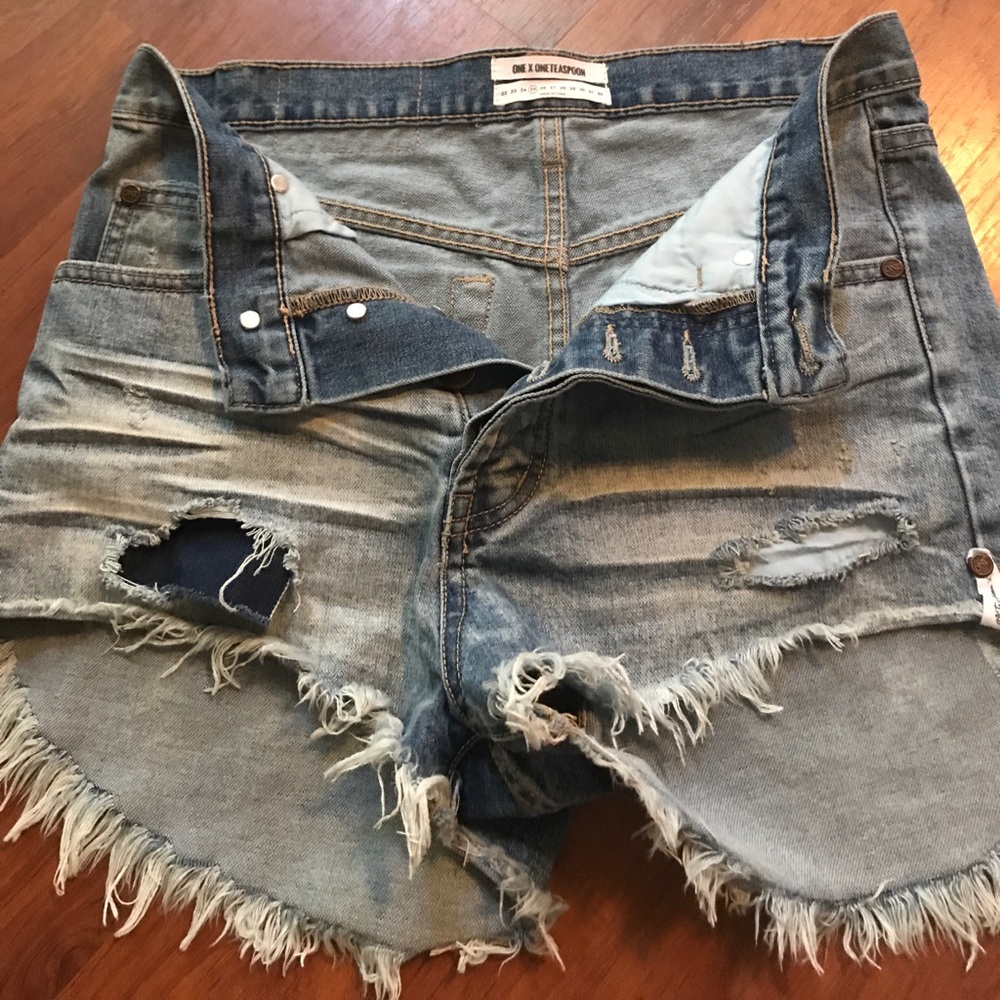 One teaspoon shorts