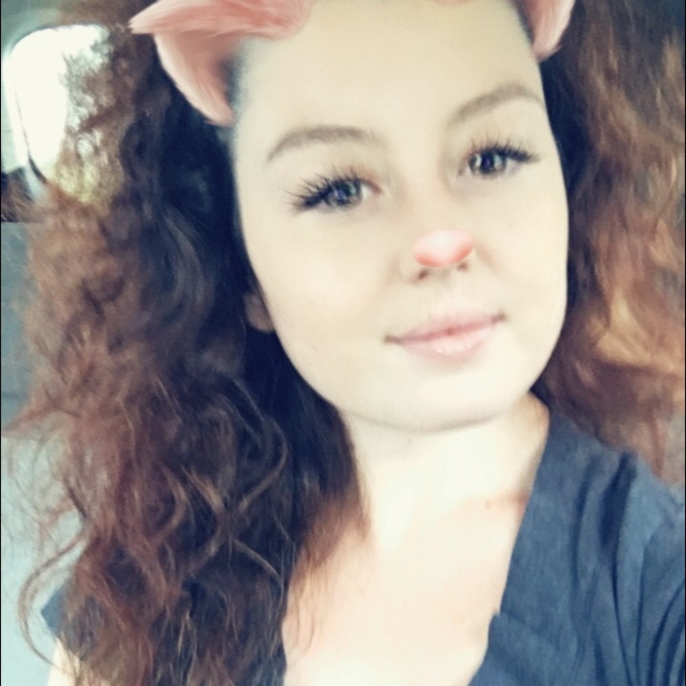 Meet your Posher, Cydney