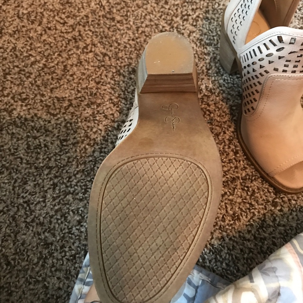 Booties - Picture 4 of 7