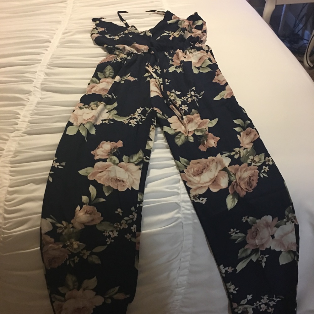 Jumpsuit - Picture 2 of 5