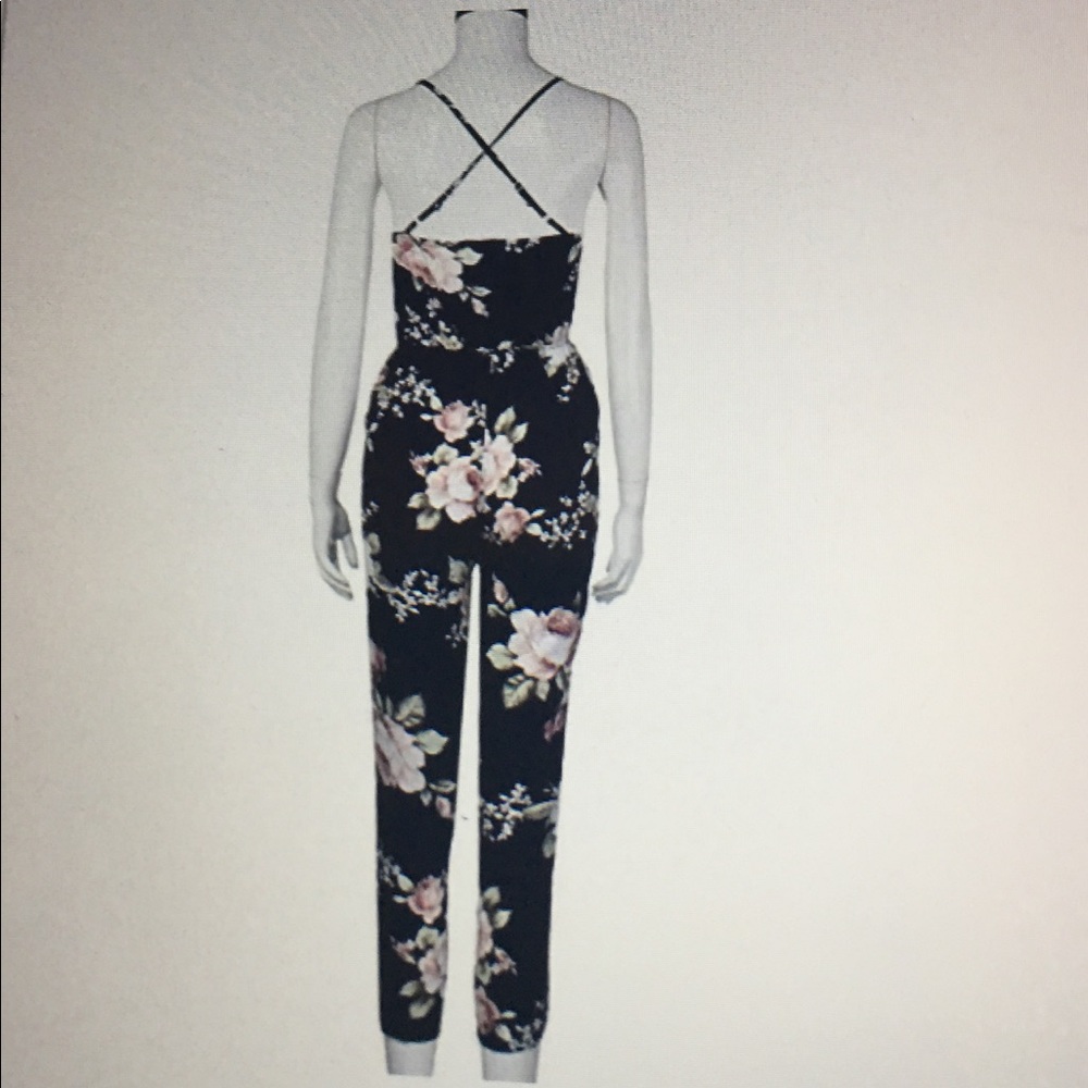 Jumpsuit - Picture 4 of 5