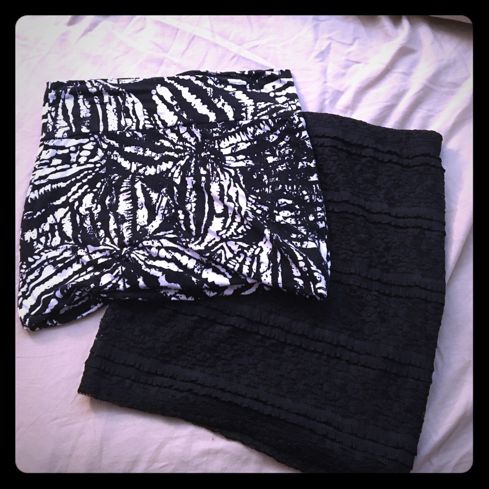 💖 2 Mini Skirts (1 black and white 1 black lace)