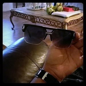 Dita grand master five shades