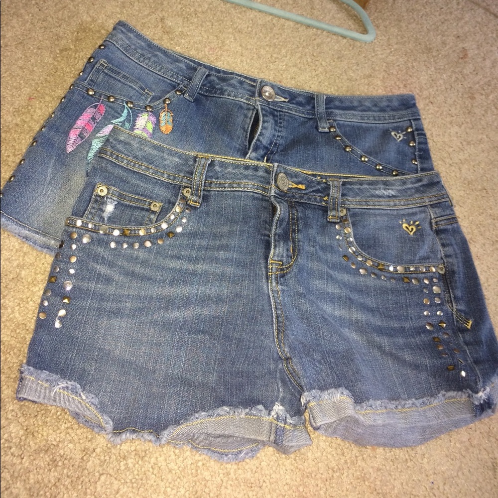 Two justice jean shorts🛑