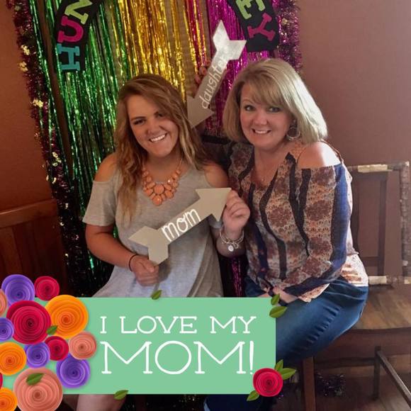 Meet your Posher, Julea - Picture 1 of 1