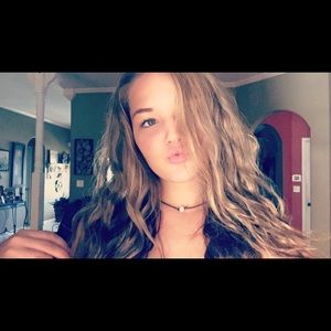 Meet your Posher, Cami