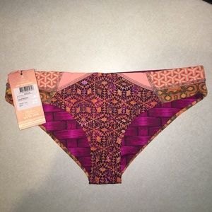 NWT Maaji "The Sweetest Spot" bikini bottoms sz M