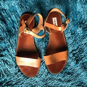 Steve Madden Donddi Sandals