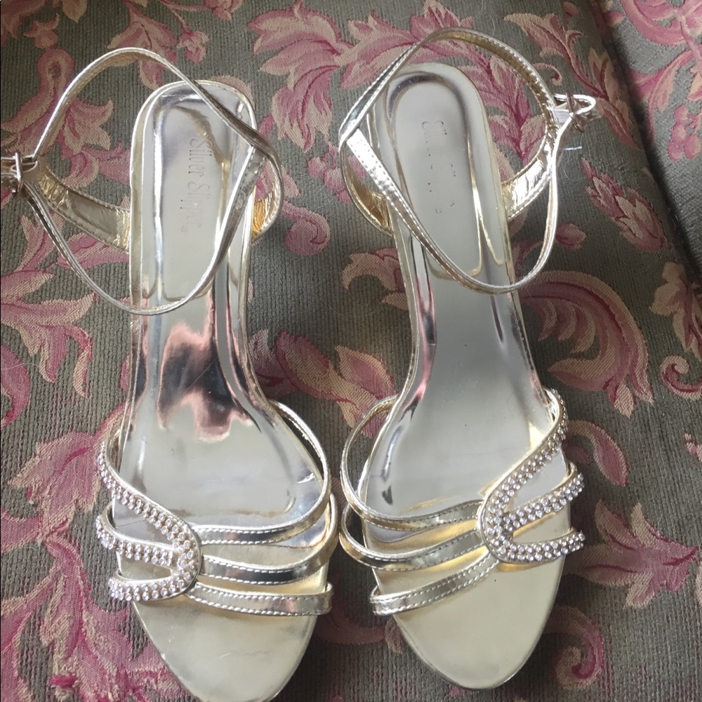 Shoes - Picture 3 of 3