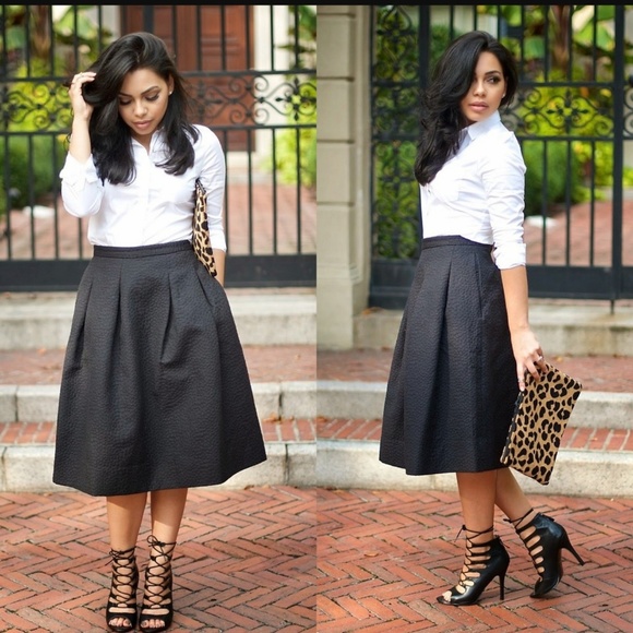 H&M Dresses & Skirts - H&M Black Embossed Midi Skirt