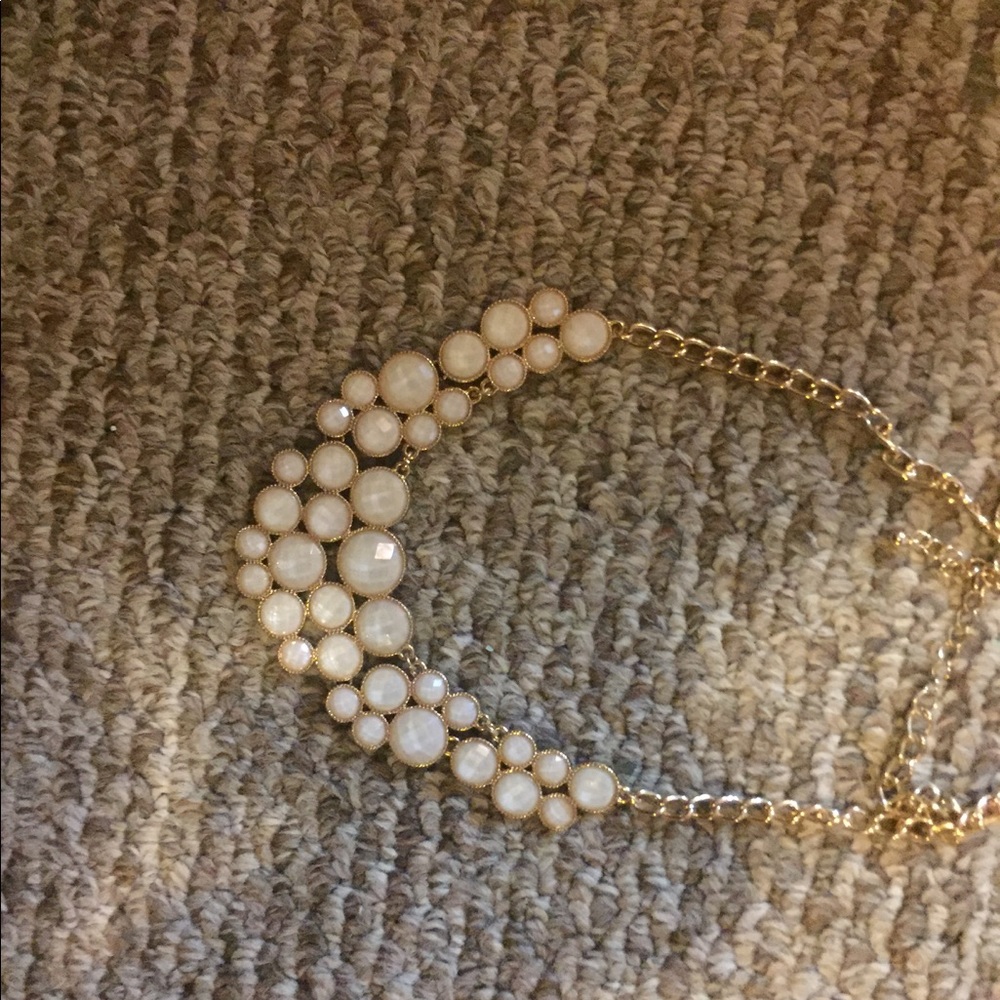 White necklace