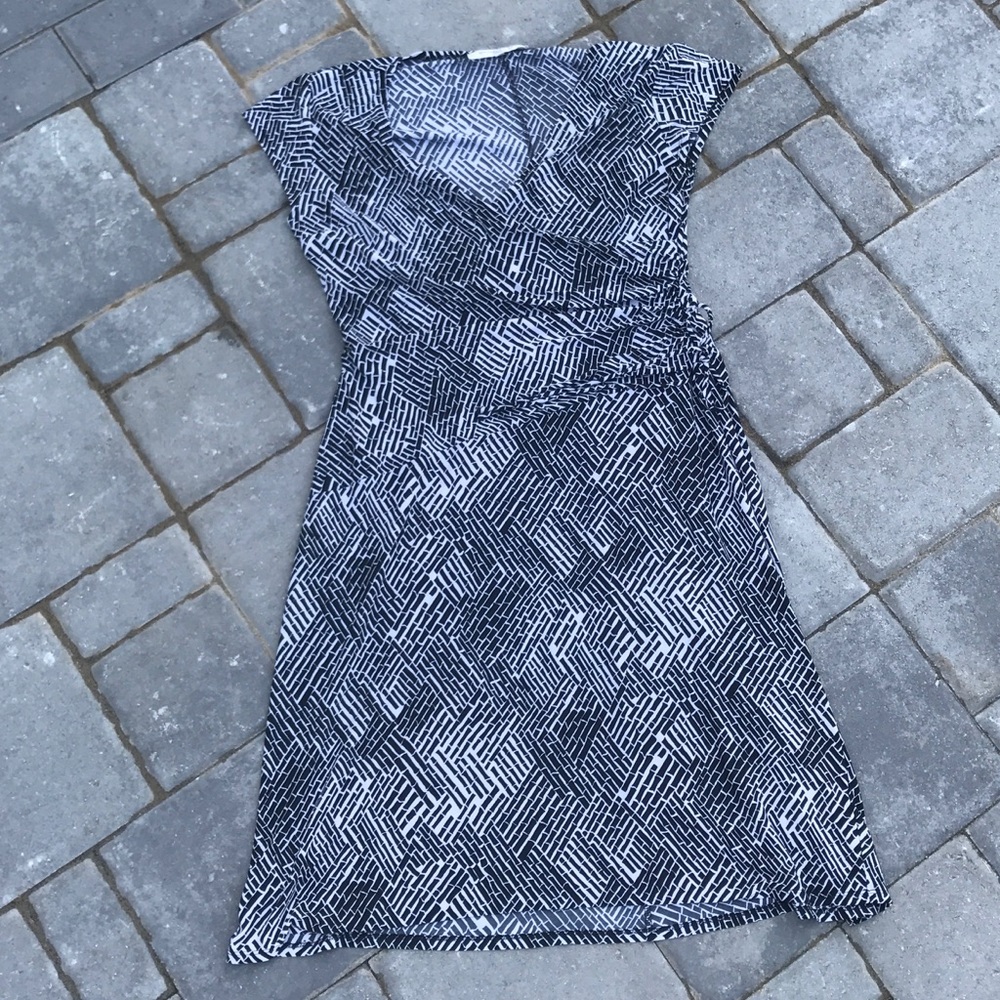 Dress size 16! DISCOUNTED SHIPPING
