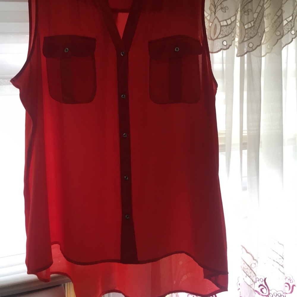 Red Roz&Ali flowy blouse - Picture 2 of 3