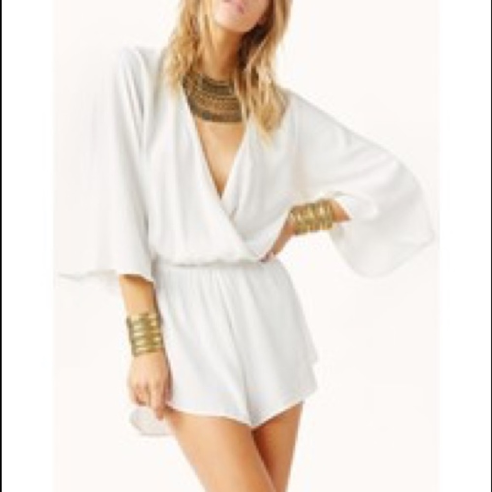 Blue Life romper in white