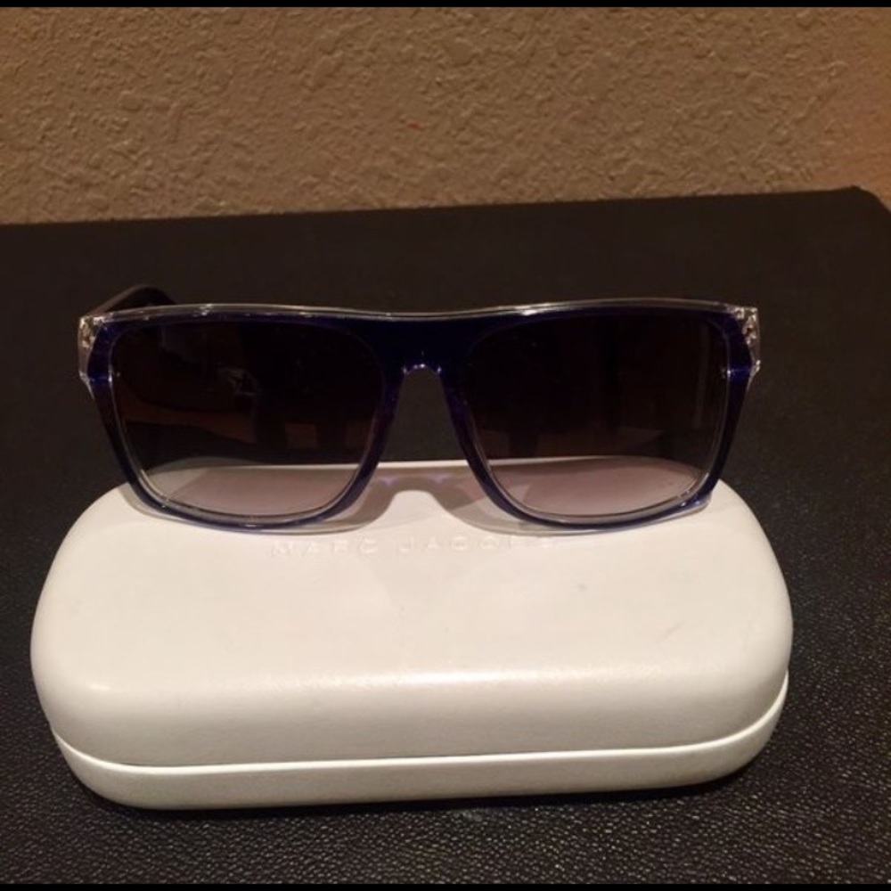 Marc Jacob sunglasses - Picture 2 of 2
