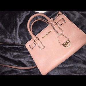 Authentic Michael Kors Dillon Purse