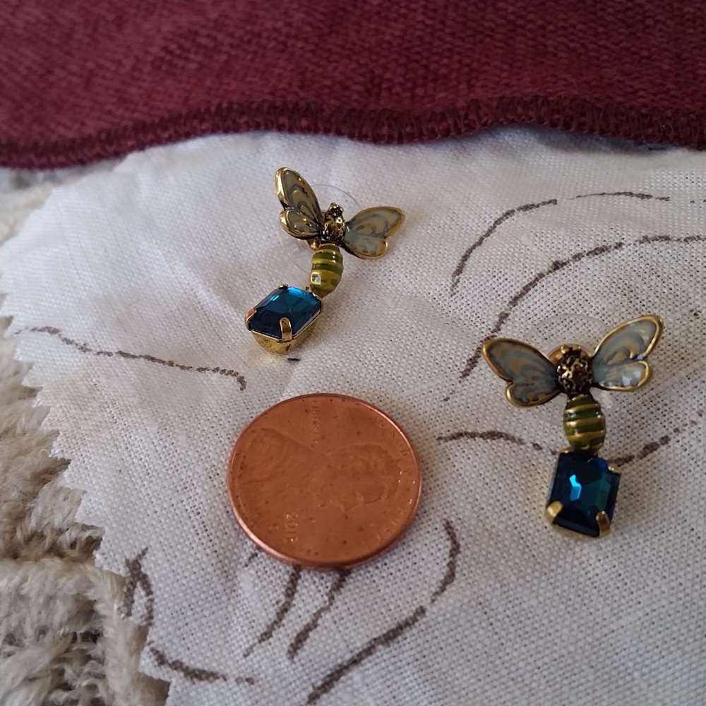Insect Dangle Earrings - Picture 5 of 5