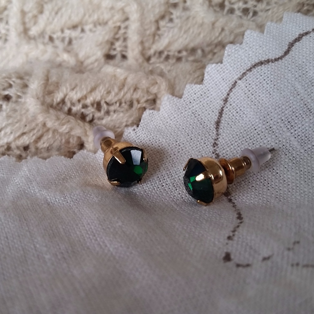 Golden Branches and Green Stud Earring Set - Picture 6 of 8