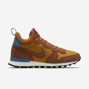 Nike Internationalist Mid Sneaker