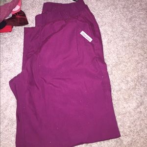 Cherokee wine scrub set