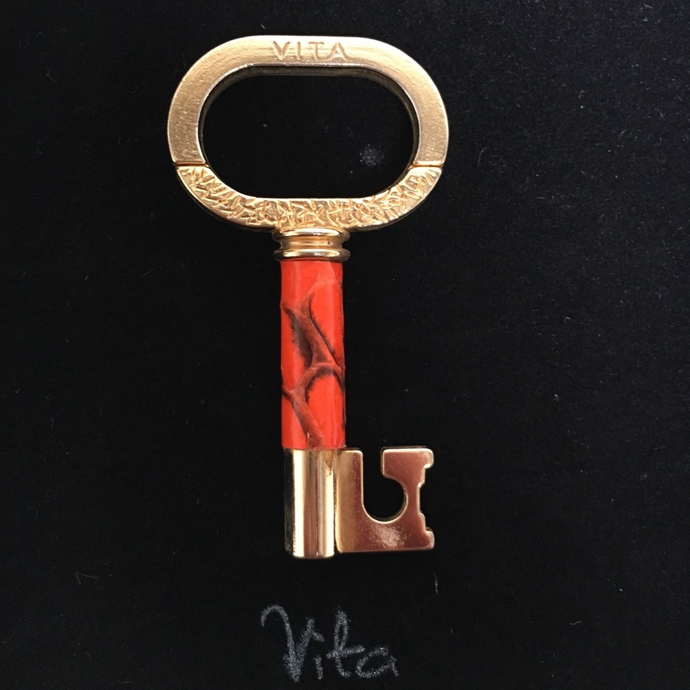 Vita Fede Key Chain