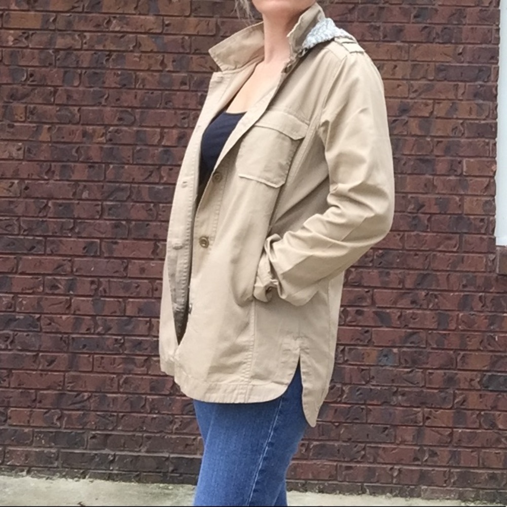 Hooded Utility Jacket - Picture 3 of 7