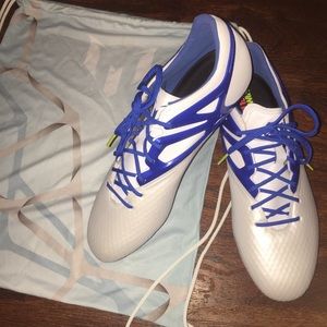 NWOT 15.1 Messi ground cleats
