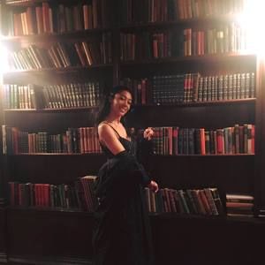 Meet your Posher, Dalila