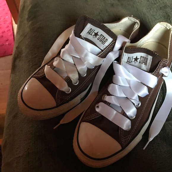 Converse Shoes - Converse ❤️today only one hour