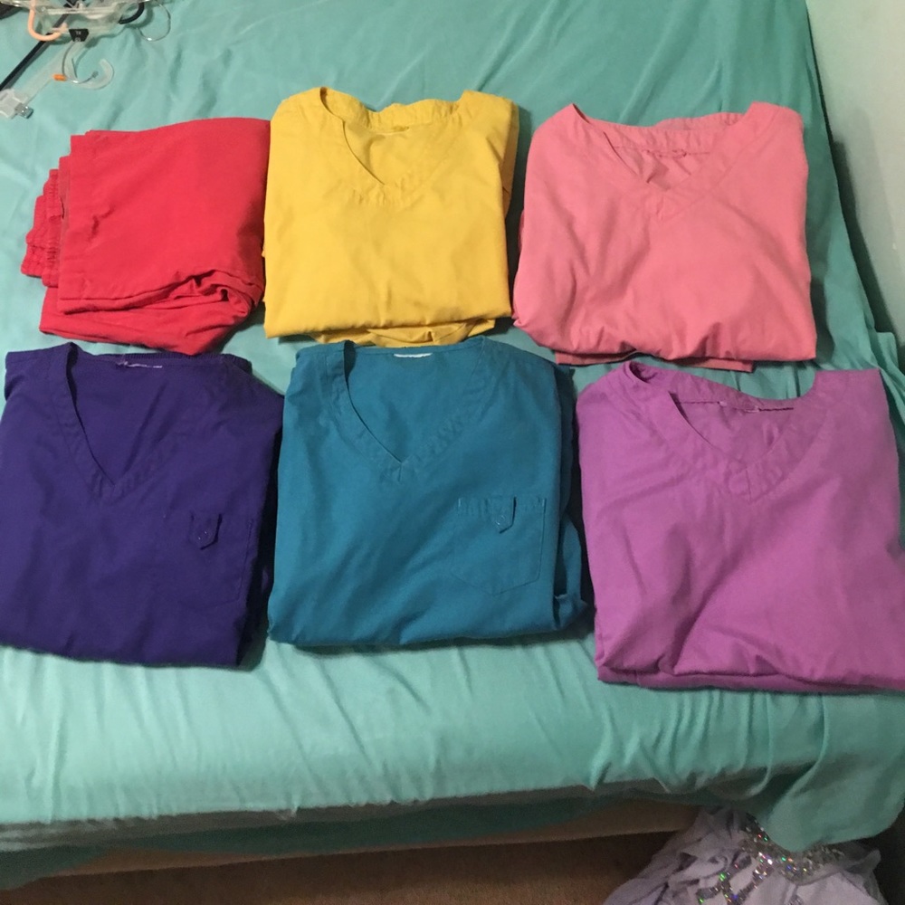 ❌❌SOLD❌❌Set of 5 Buttersoft scrubs
