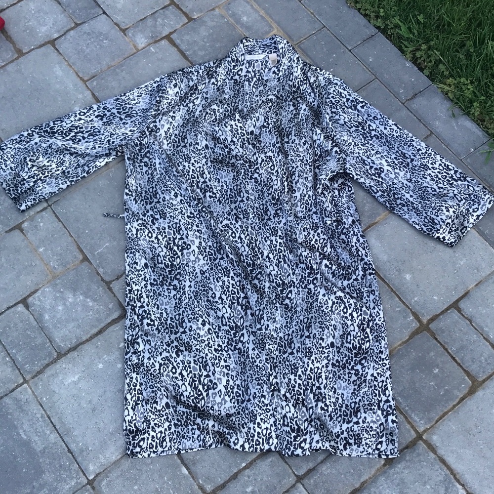 Women's Robe!