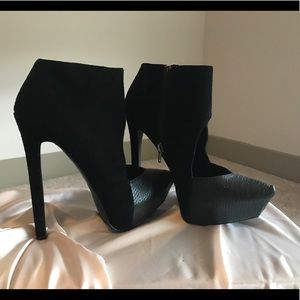 New Size 8 Steve Madden Platforms