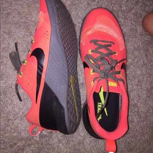 Nike tennis shoes size 8.5