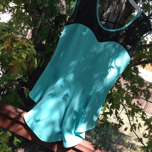 Tops - 📌3 for $20 📌  Top -MINT-