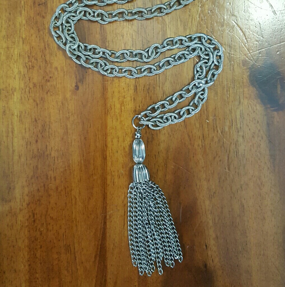 Tassel necklace