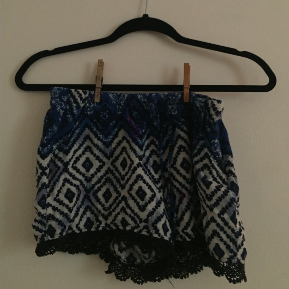 Patterned shorts