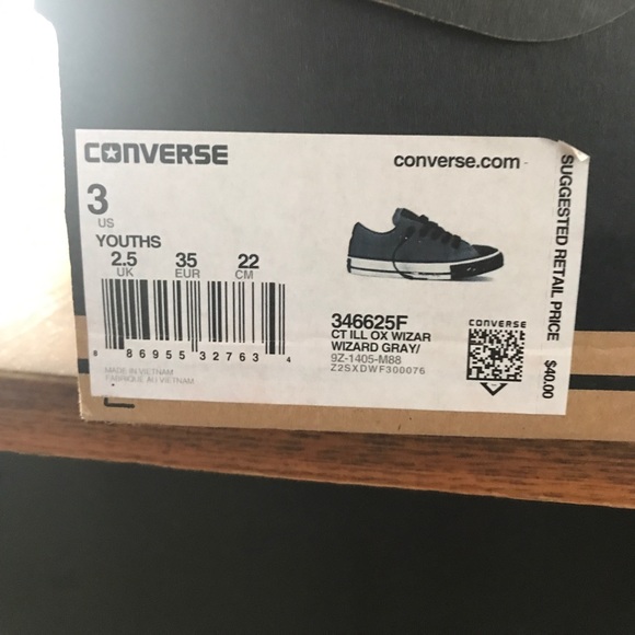 Youth converse shoes - Picture 4 of 6