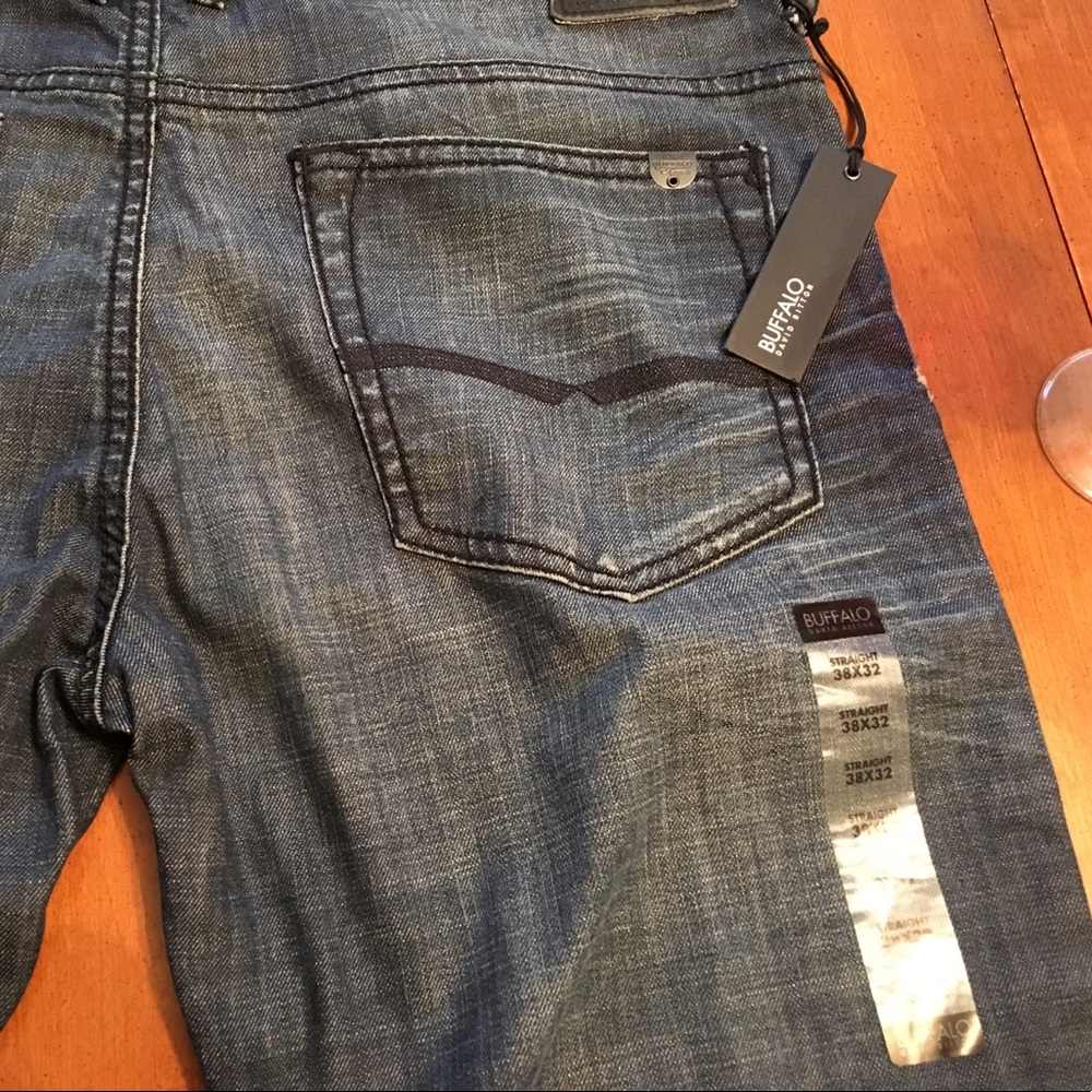 Jeans - Picture 1 of 2