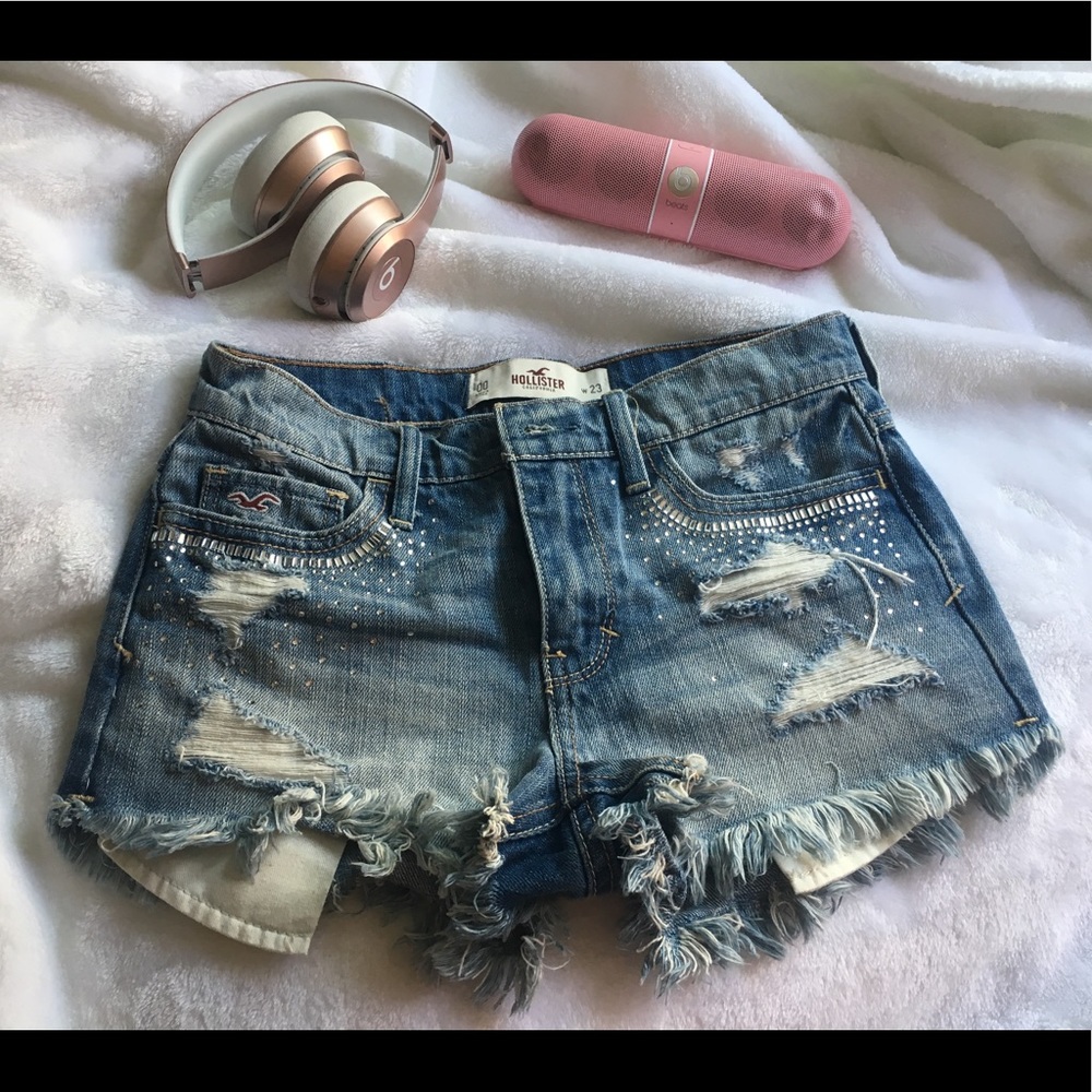 Cute Brand New Hollister Jean Shorts 😍💯