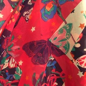 Stunning LuLaRoe Shirley!