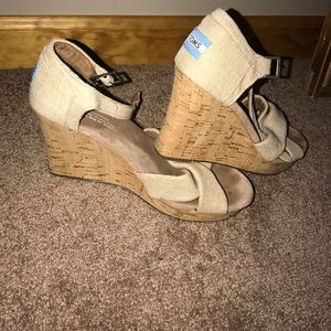 Toms wedges