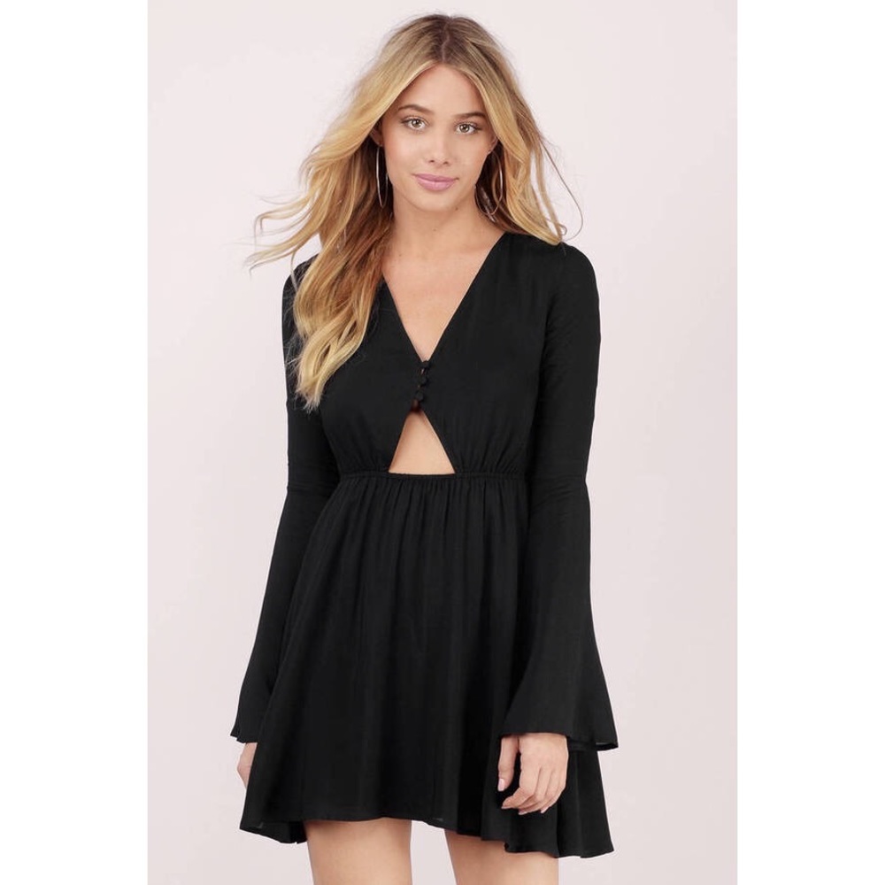 NEW WITH TAGS Tobi "Up My Sleeve" dress in black