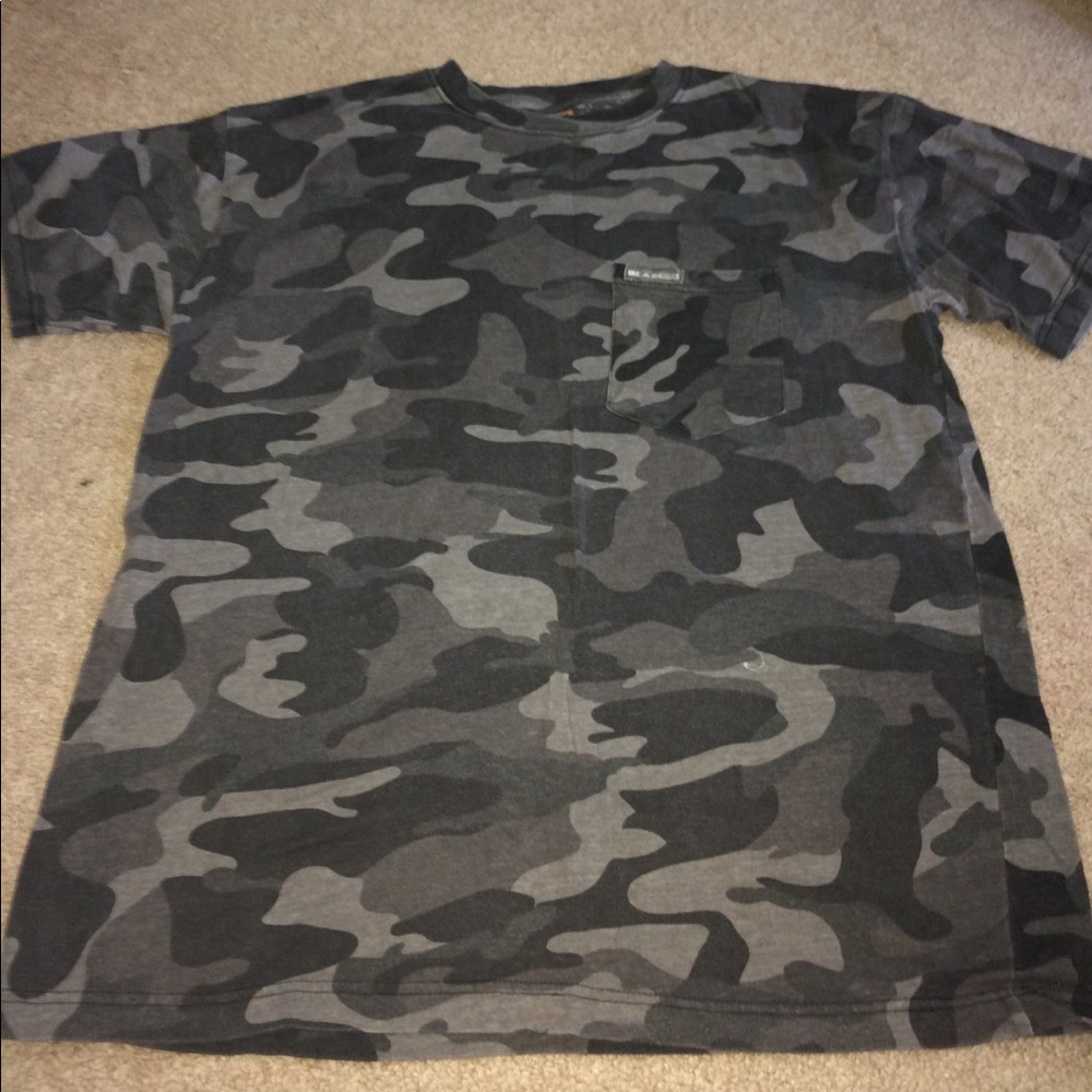 Black and gray camouflage t shirt