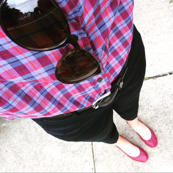 Meet your Posher, Katie @katiescolorfulcloset - Picture 1 of 1