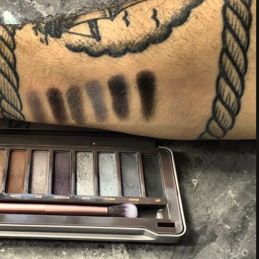SHIMMERING NEUTRALS 12 Shade Professional Palette