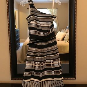 White House Black Market Dress Size 4